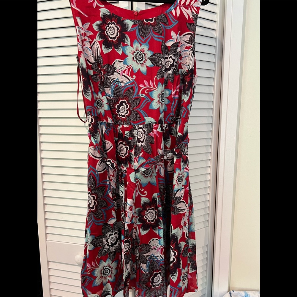 Talbots 16WP Scoop Neck Dress with A Tie Belt